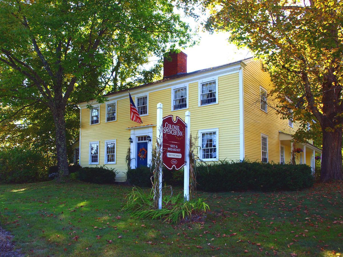 Colonel Spencer Inn Campton Exterior photo