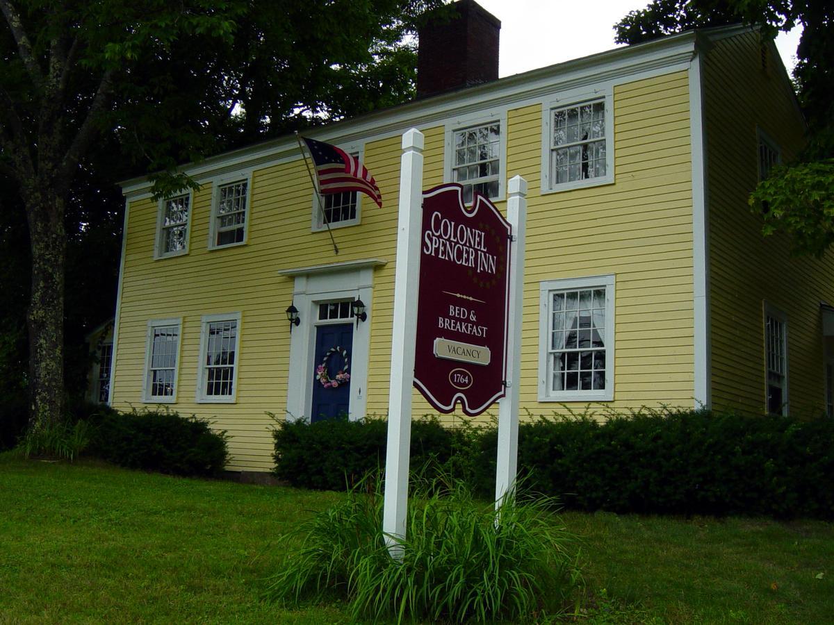 Colonel Spencer Inn Campton Exterior photo